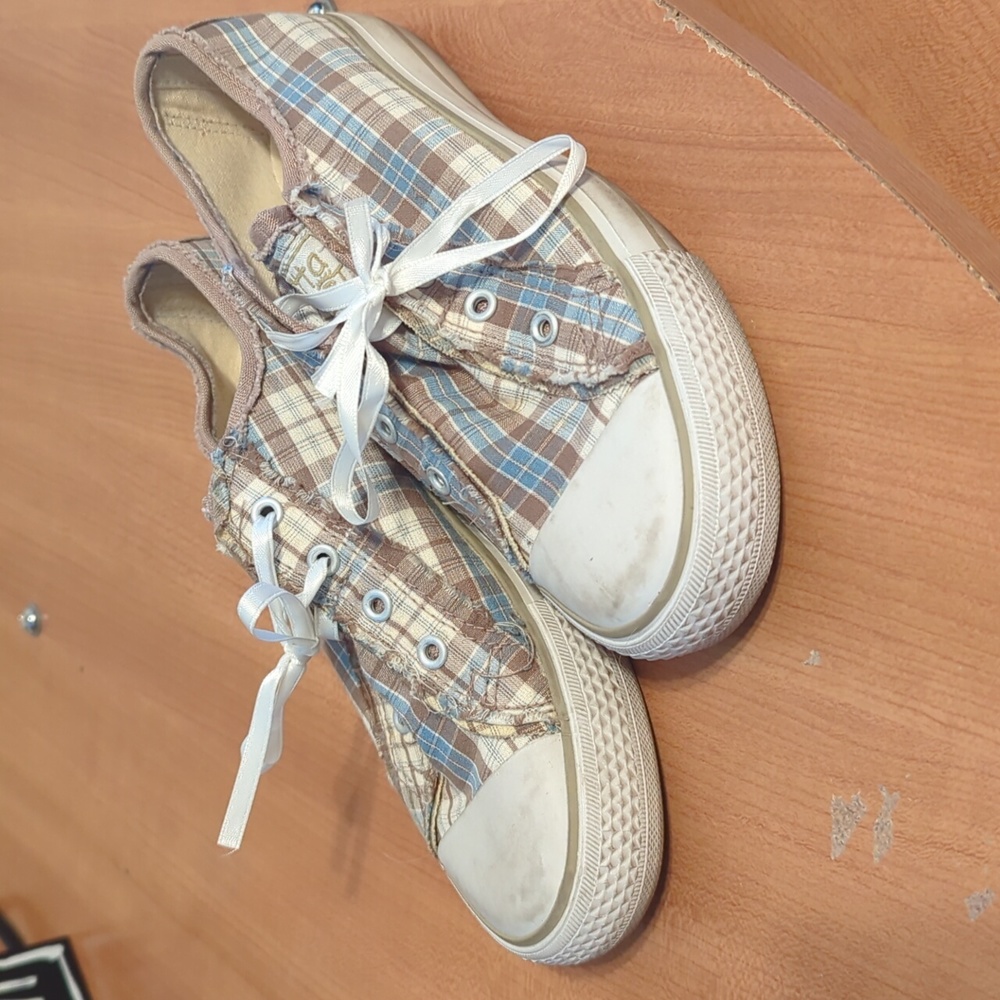 Gotta Flurt Girls Sneakers
